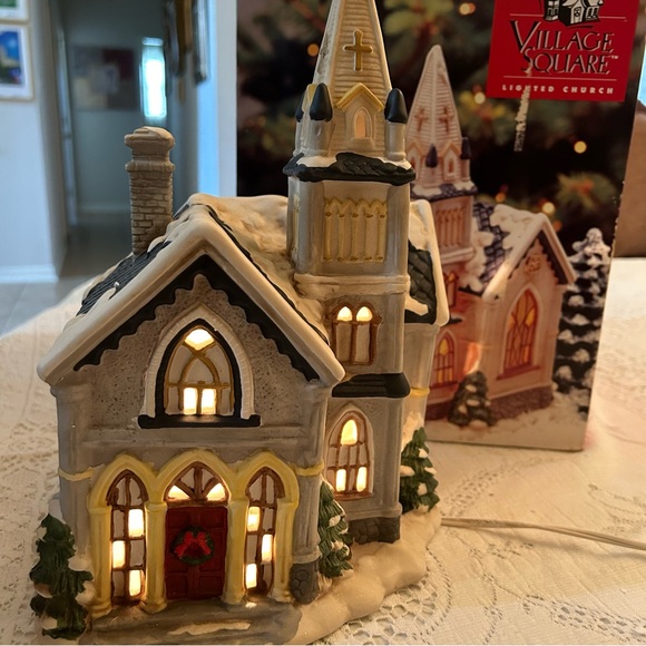 Village Square Lighted Church - Picture 2 of 13